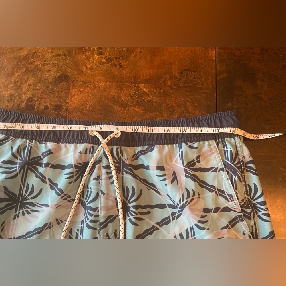 Salty Crew Tropical Patterned Swim Shorts - Picture 7 of 8